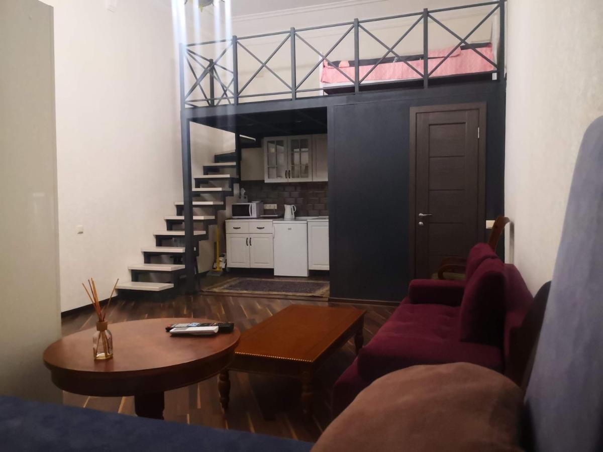 Затишні Апартаменти, Вулиця Дерибасівська, 13 Odessa Exterior foto